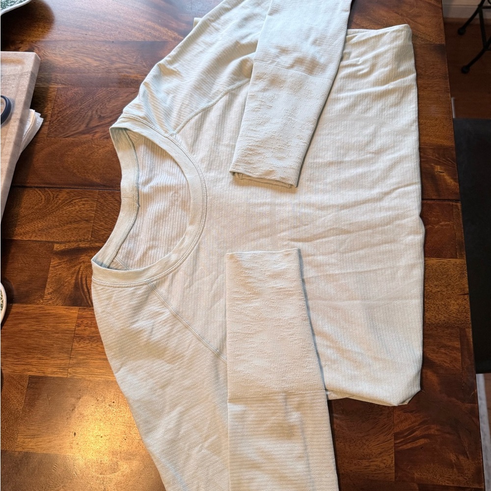 lululemon athletica mint green Long Sleeve Top